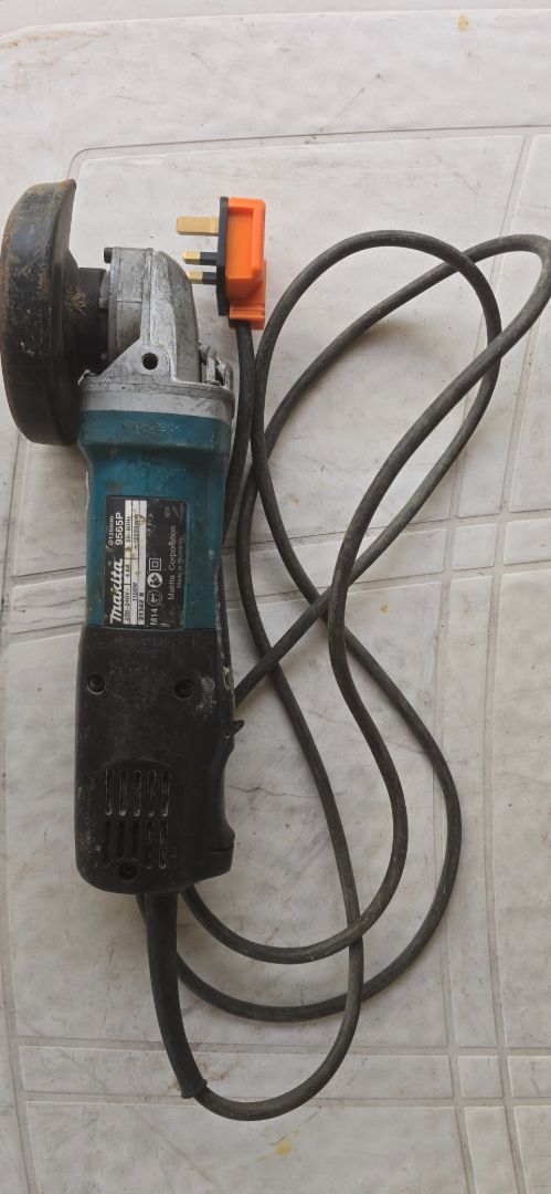 Makita Angle Grinder Rental thumbnail 2
