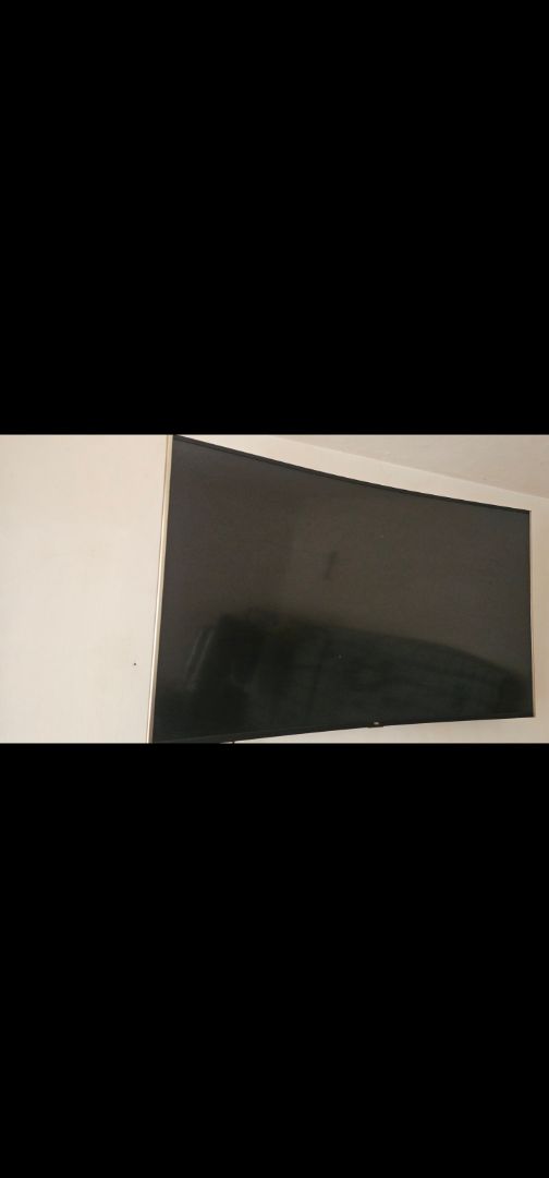 TCL Smart 4K Curved TV thumbnail 2
