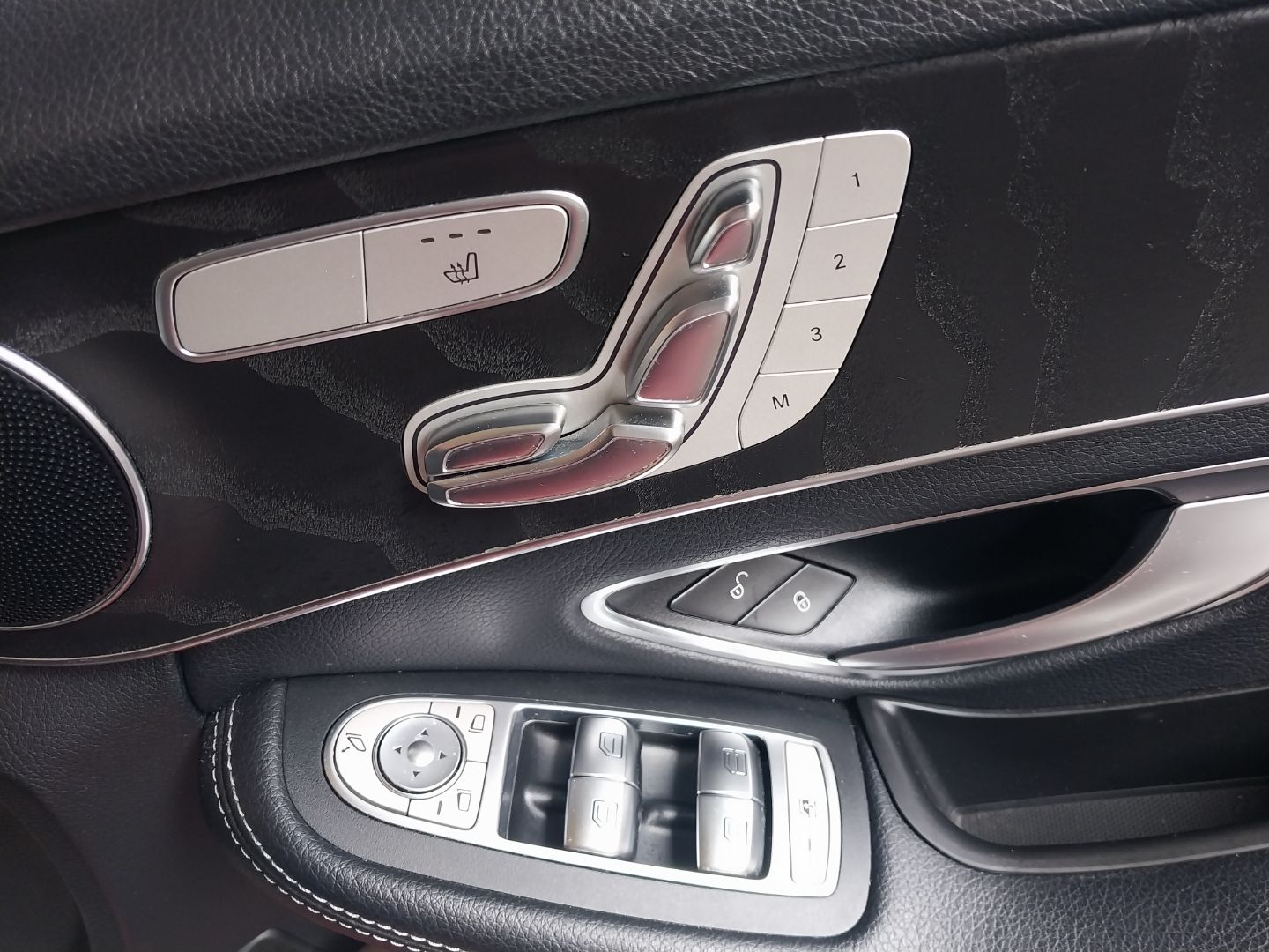 Mercedes-Benz C 180 2019 1.6L Automatic thumbnail 4