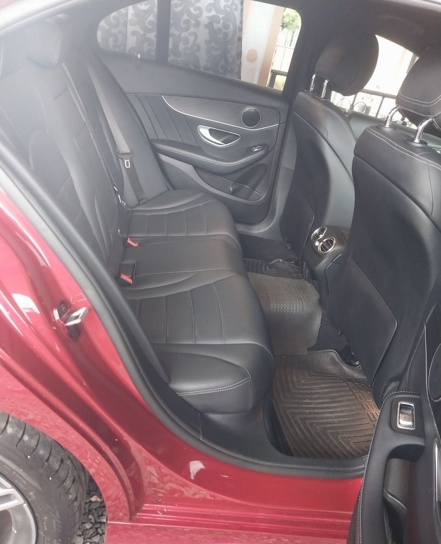 Mercedes-Benz C-Class Automatic thumbnail 3
