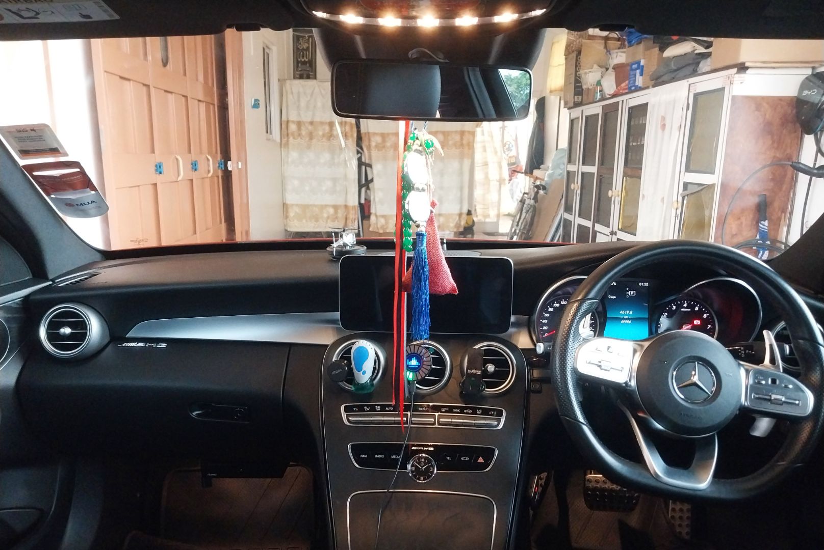 Mercedes-Benz C-Class Automatic thumbnail 6