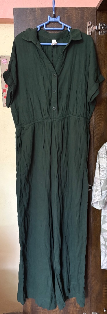 Assorted Women Clothing Bundle Various Sizes thumbnail 5