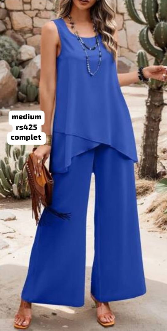 Blue Sleeveless Top and Wide Leg Pants Set Size M - Image 1 of 1