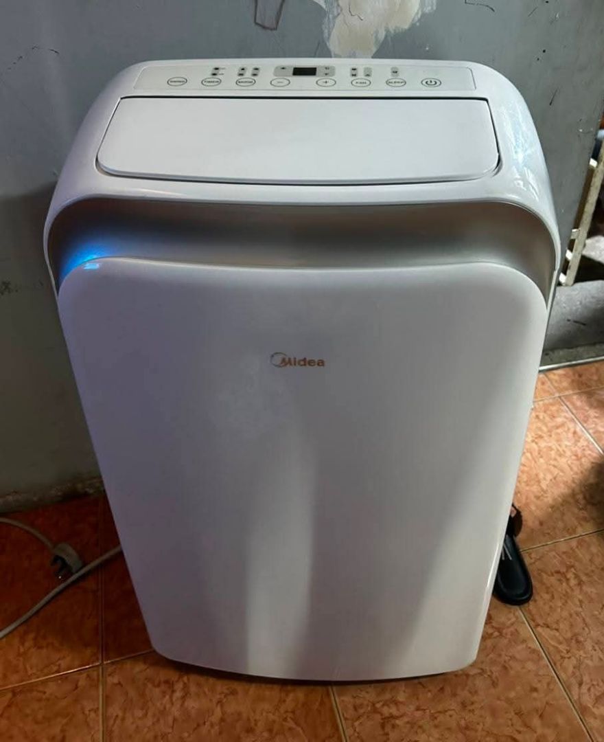 Midea 12,000 BTU Portable Air Conditioner thumbnail 2