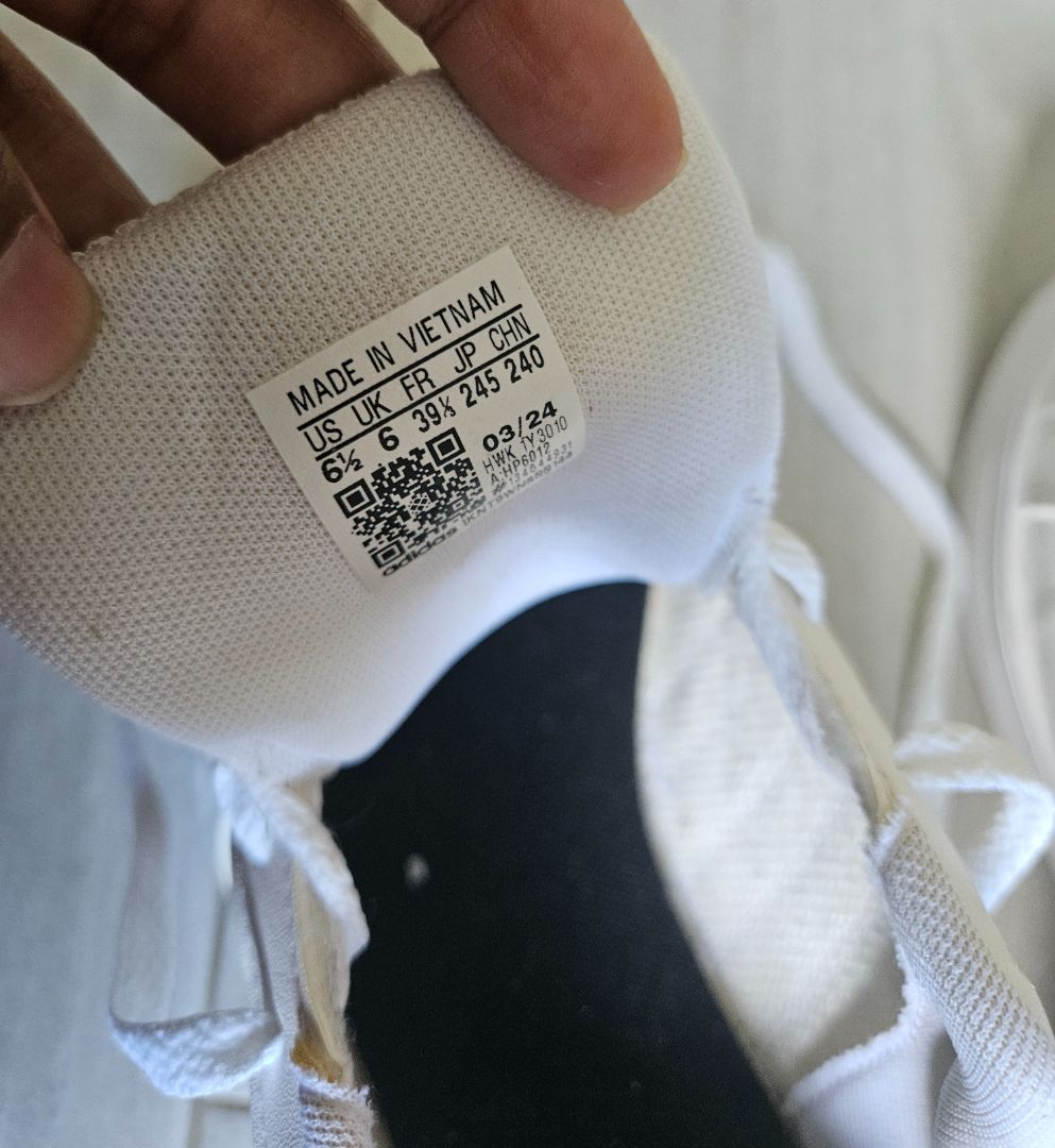 Adidas White Sneakers Size 39.5 thumbnail 2
