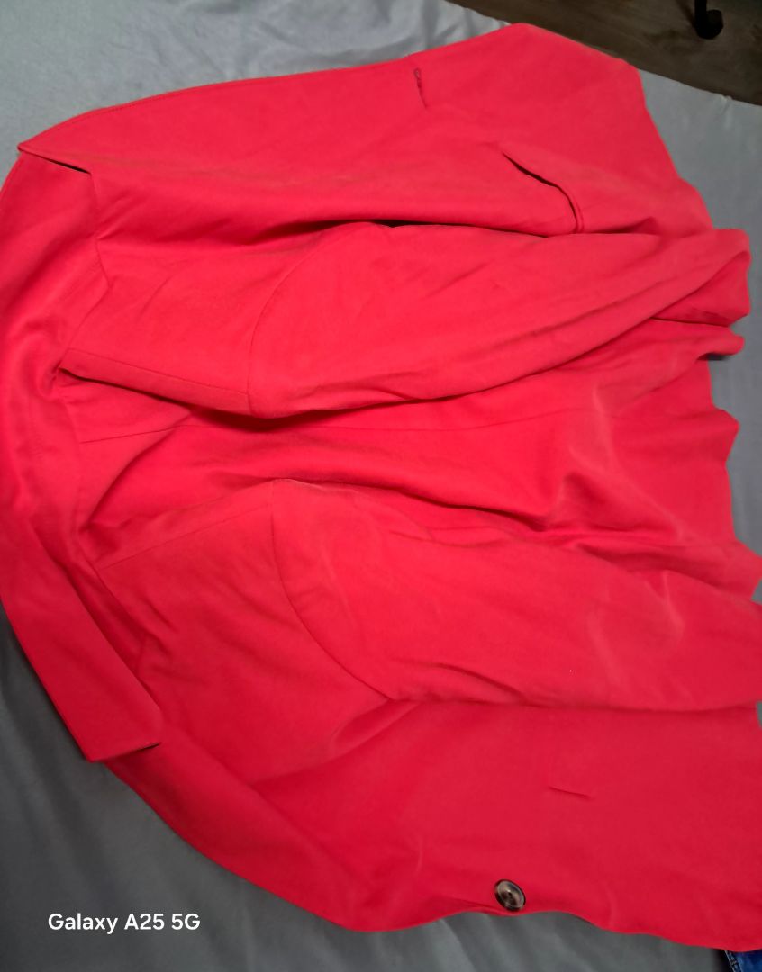 Woolworths Red Blazer Size 8 thumbnail 2