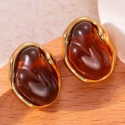 Gold Kidney Bean Amber Earrings