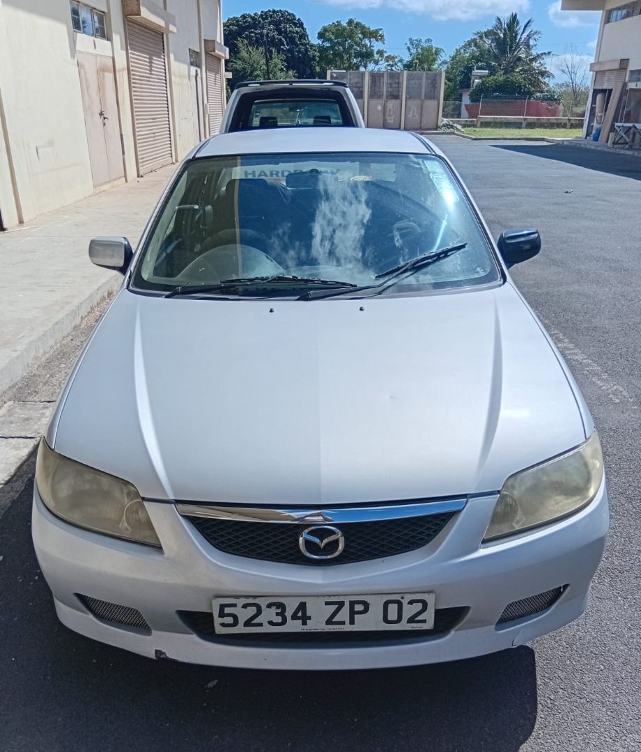 Mazda 323 2002 Manual