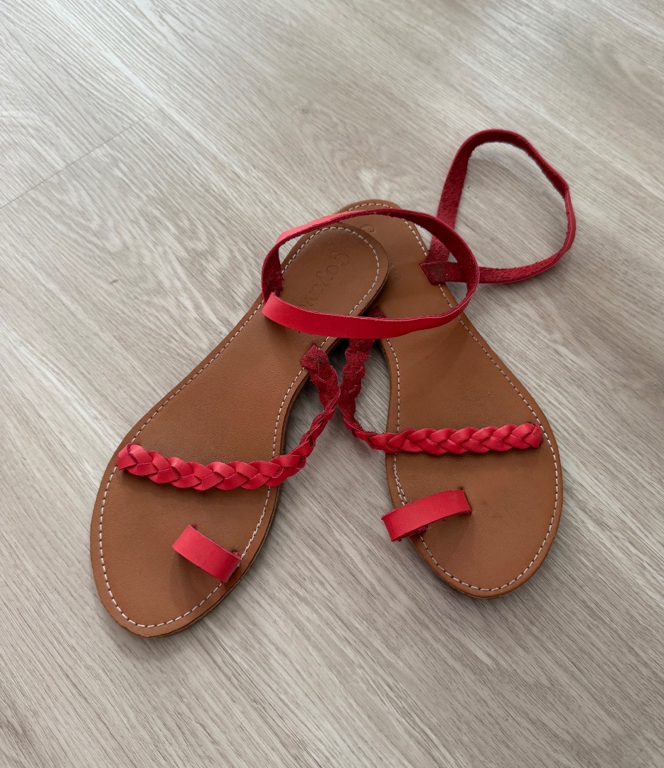 Goyave sandals Size 36