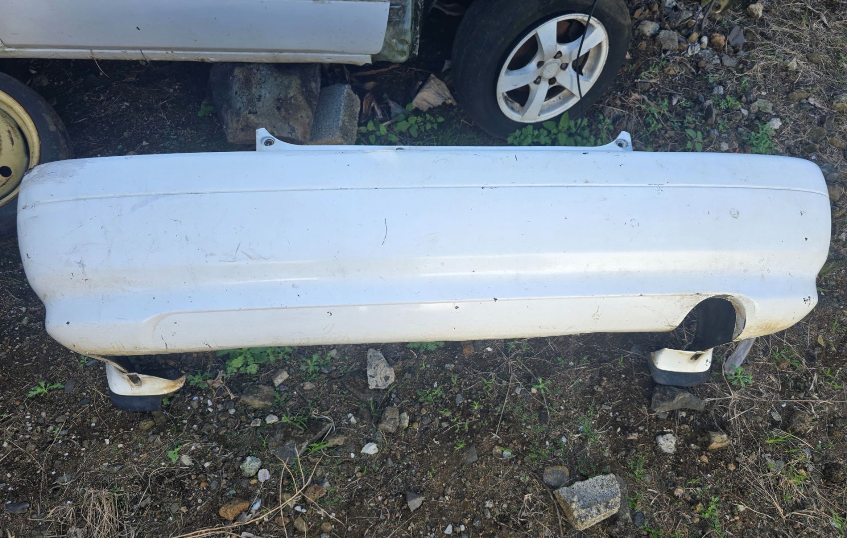 White Rear Bumper for toyota carina