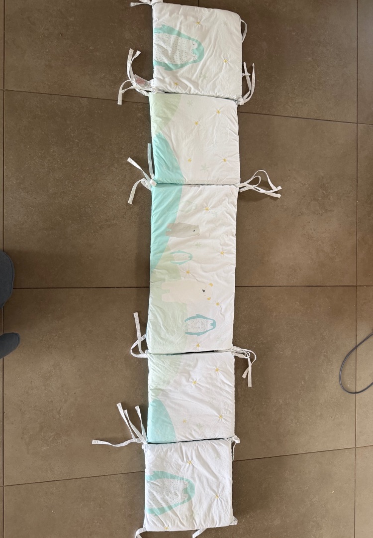 Baby Bed Bumper Padding White Green - Image 1 of 1
