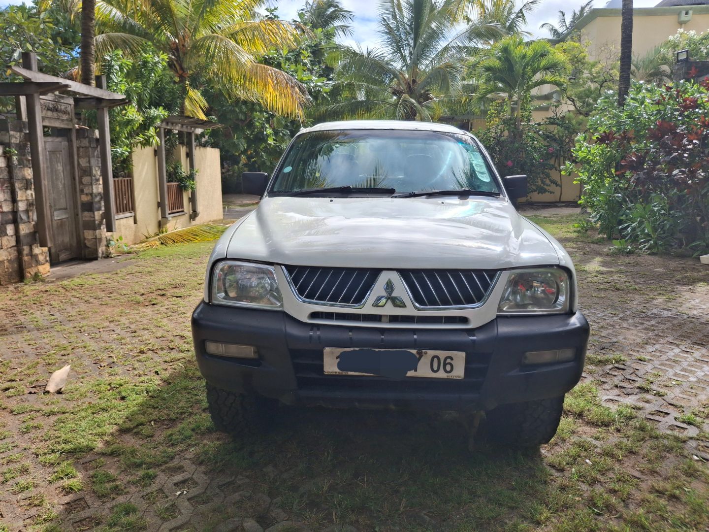 Mitsubishi L200 2006 4x4 Manual thumbnail 7