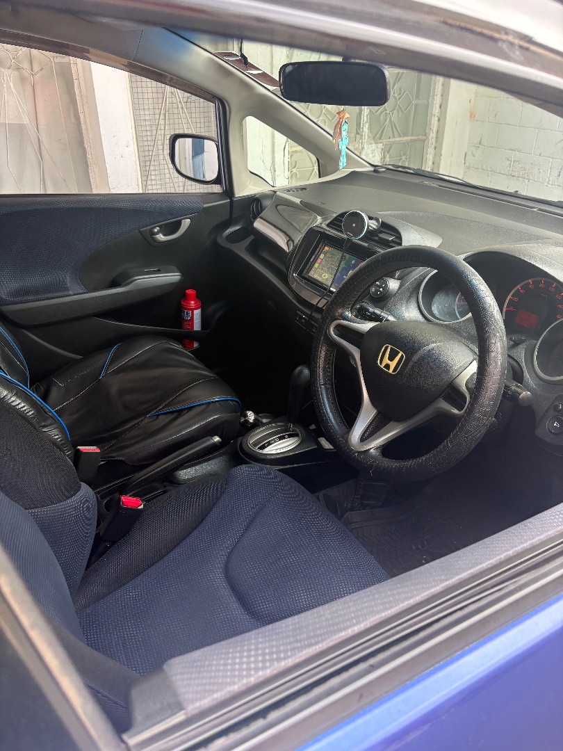 Honda Fit 2011 1.3L Automatic thumbnail 6