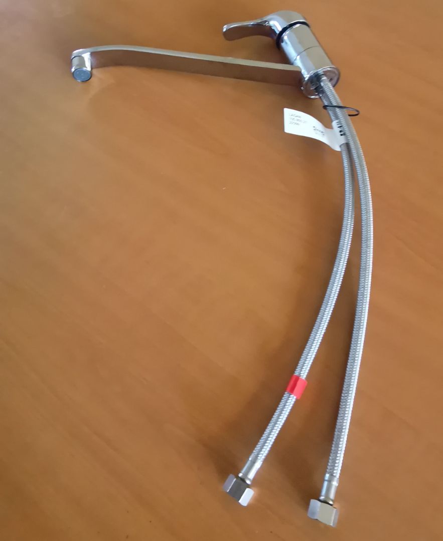 Chrome Sink Mixer Tap with Hoses
