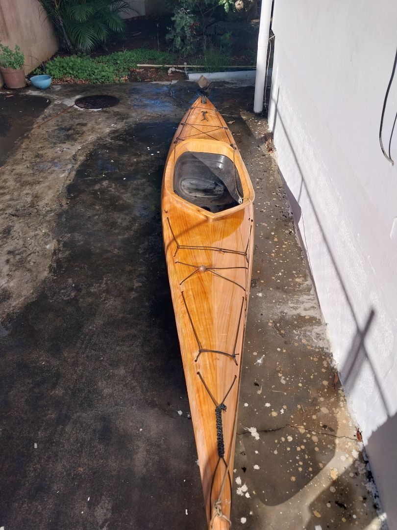 Urgents Cose de départ Avendre ler 2 kayak Rs25000 fix pour plus info inbox ou tell via WhatsApp  54581449 ou 59754998 thumbnail 5