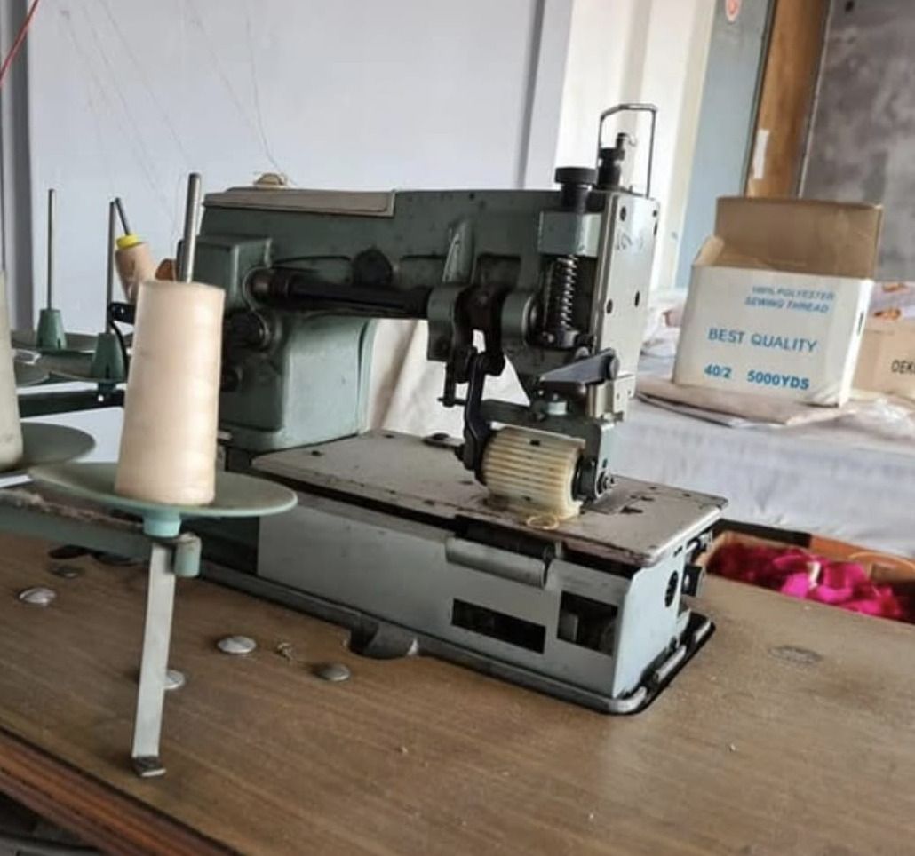 Kansai Special 4-Needle Waistband Sewing Machine