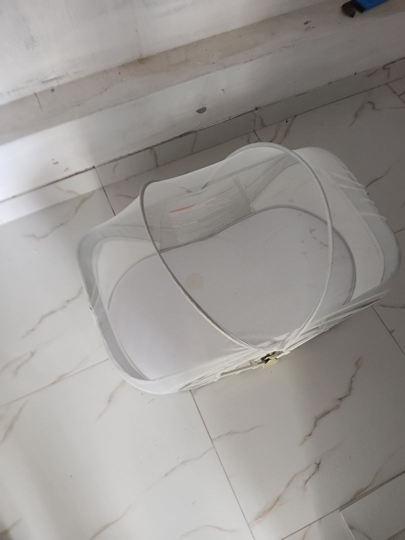 White Portable Baby Bassinet with Mosquito Net thumbnail 4