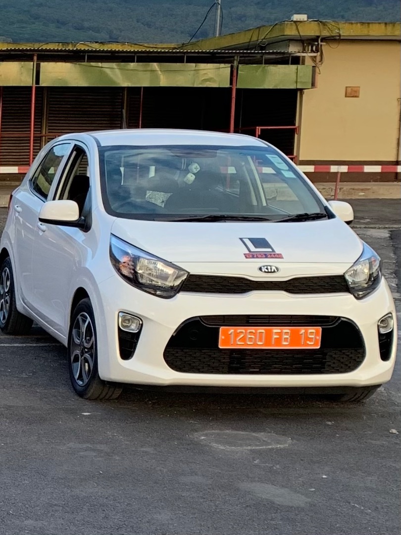 Driving Lessons with Qualified Lady Instructor thumbnail 4
