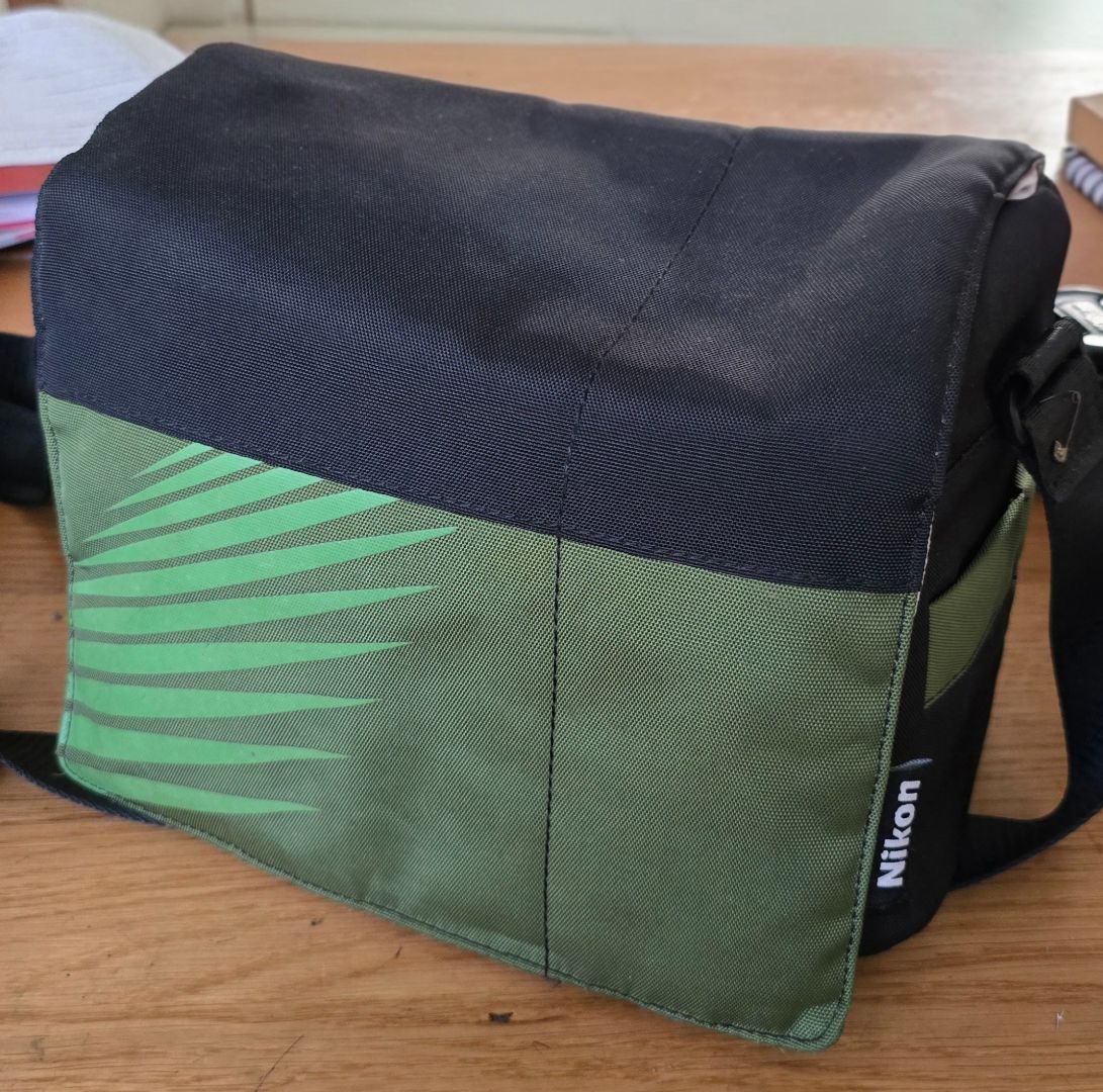 Nikon D3200 DSLR Camera with Lenses and Bag thumbnail 4