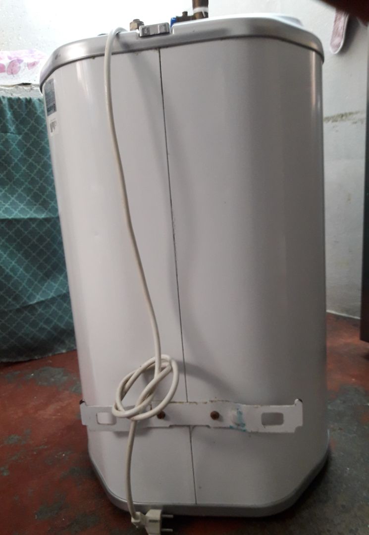 Ariston Electrical Water Heater 80L White thumbnail 2