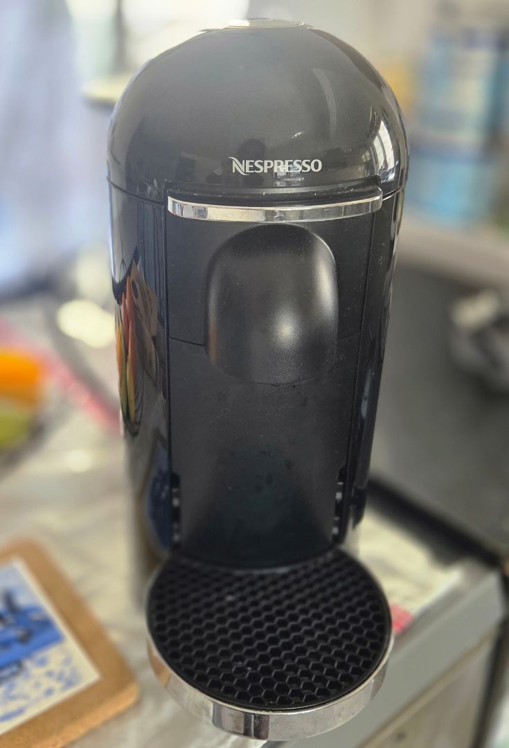 Nespresso Vertuo Coffee Machine Black thumbnail 3