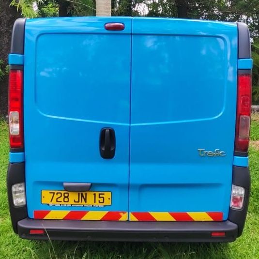 Renault Trafic Van - Image 1 of 3