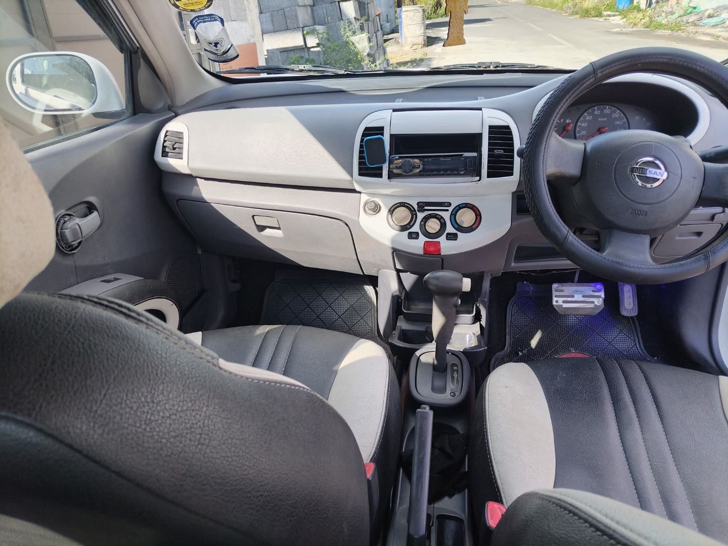 Nissan March AK12 2002 Automatic thumbnail 3