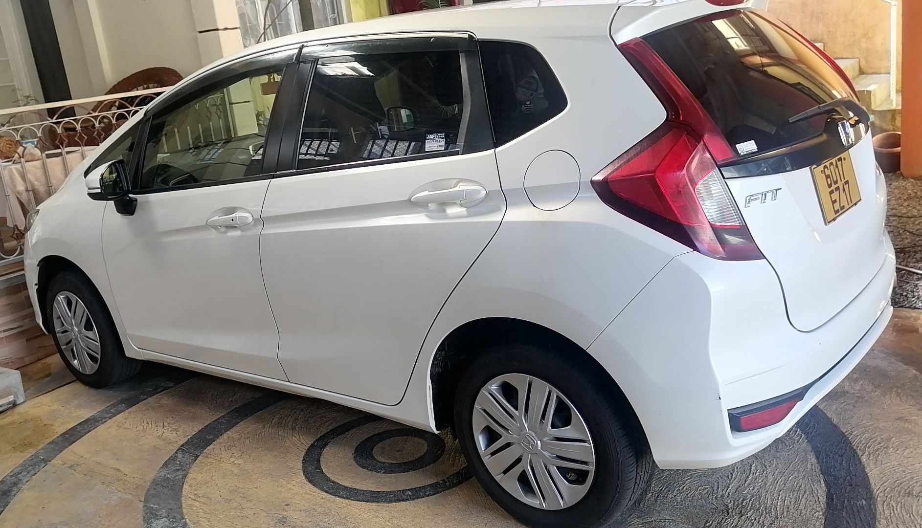 Honda Fit 2017 1.3L Automatic thumbnail 3