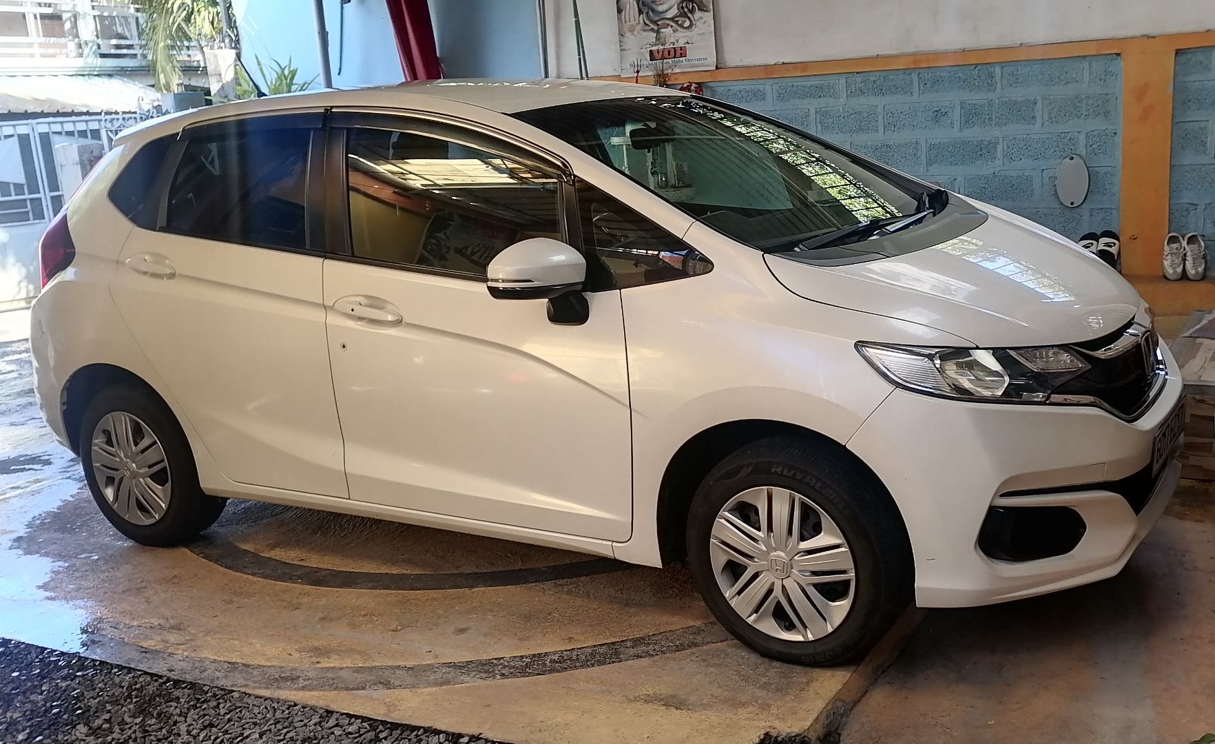 Honda Fit 2017 1.3L Automatic thumbnail 4