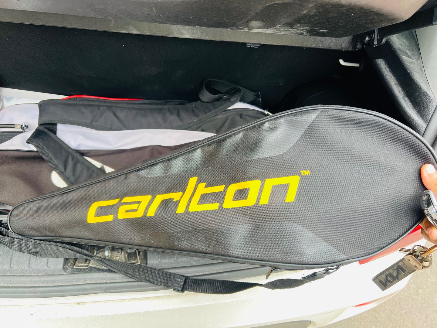 Carlton Razor V1.0 Badminton Racket thumbnail 6