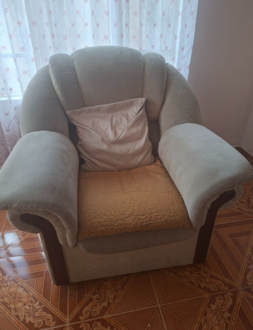 Second-Hand Sofa Set 3-Seater and Two 1-Seaters Beige