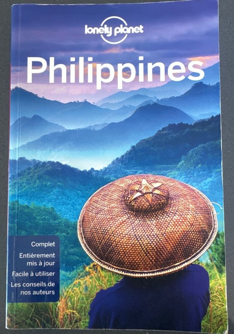 Lonely Planet Philippines 3rd Edition French Guidebook - Image 1 of 2