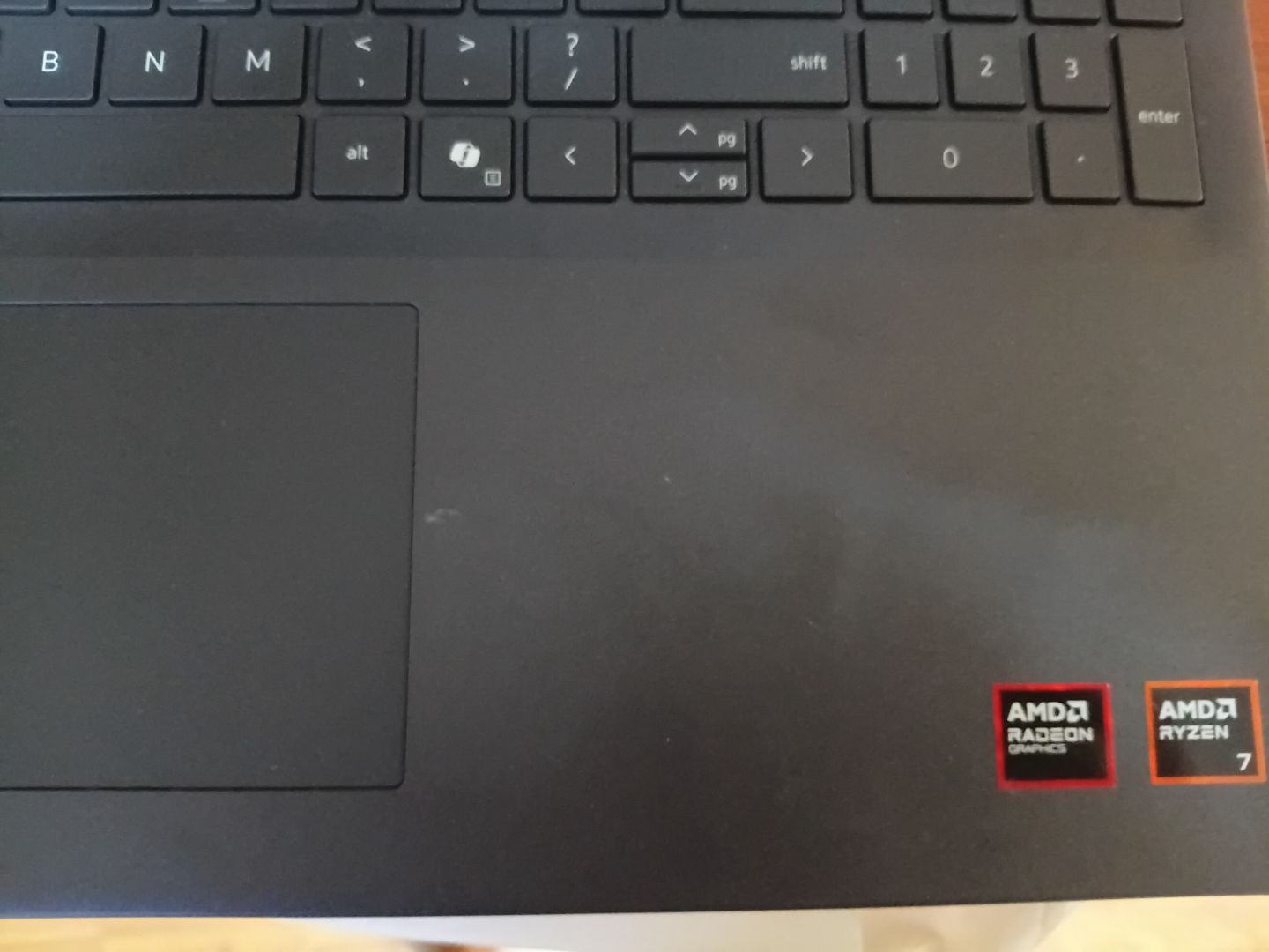 Dell Laptop AMD Ryzen 7