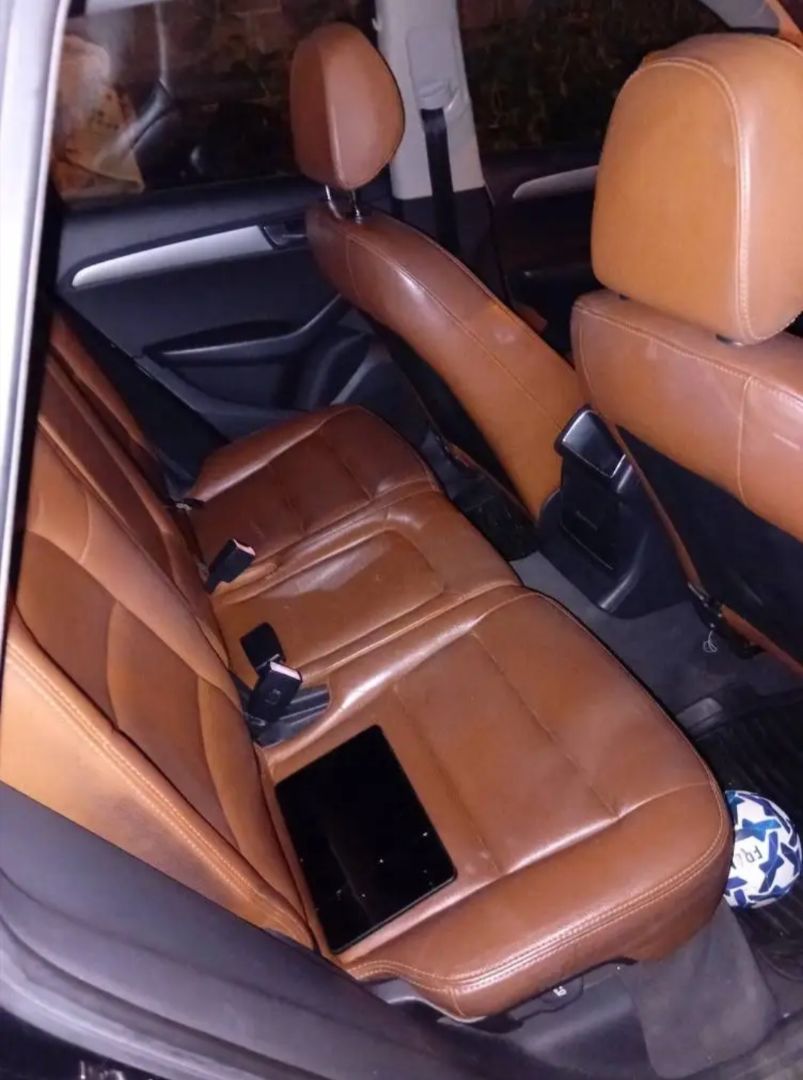Audi Q5 2010 2.0L Automatic thumbnail 7