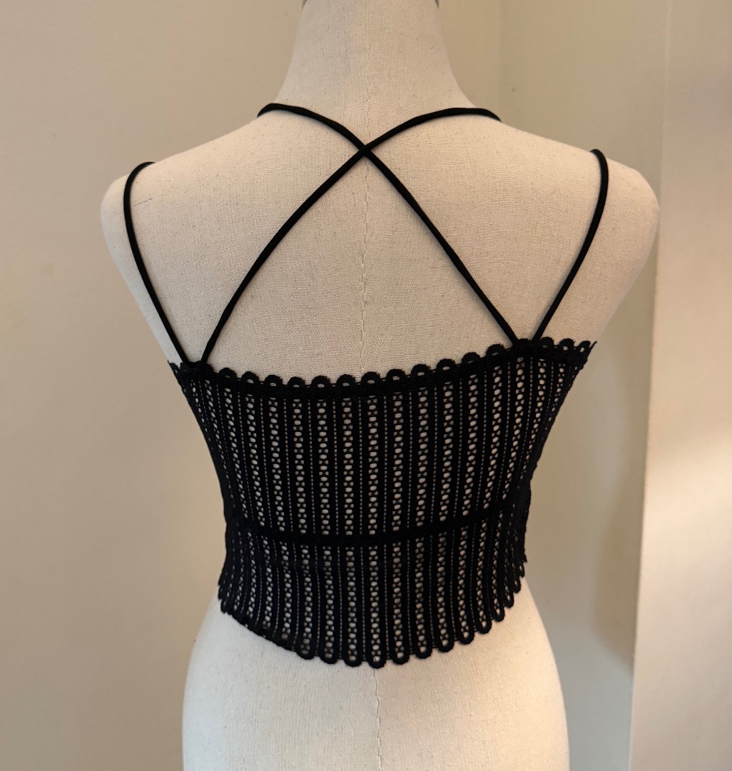 Black Lace Crop Top Size S thumbnail 2