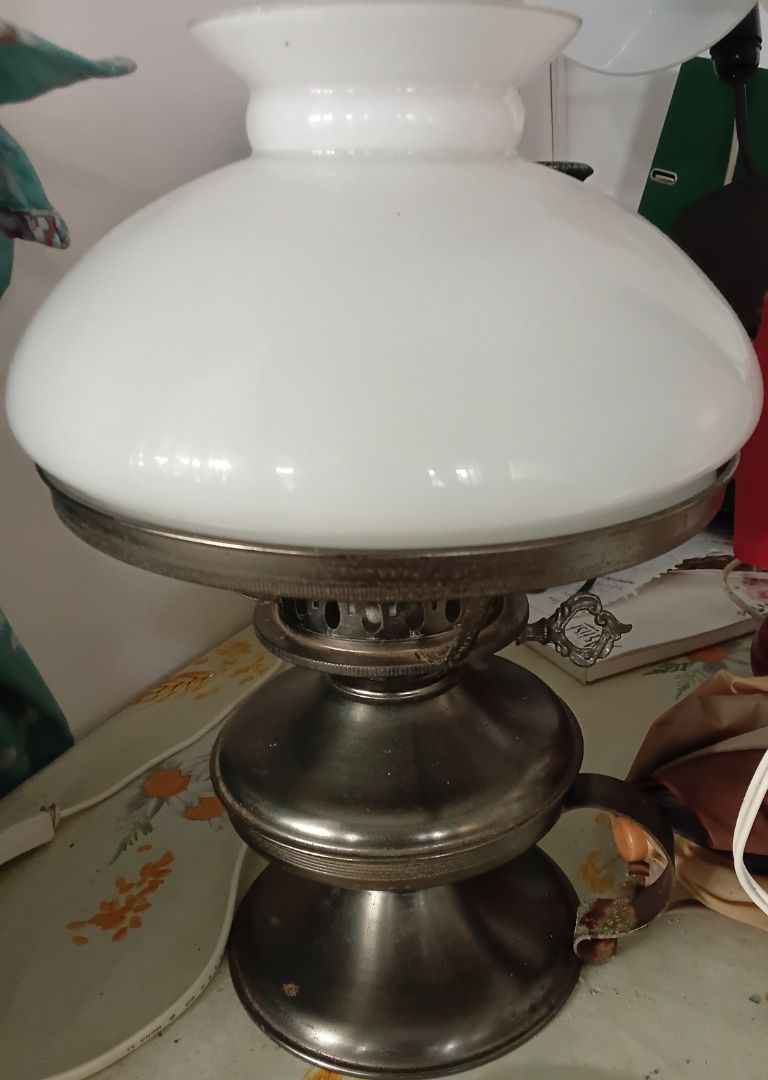Vintage Style Oil Lamp Table Light