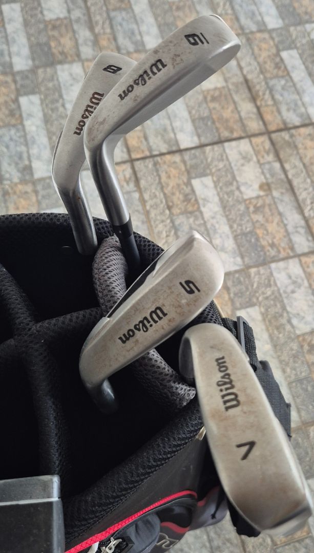 Wilson 1200 Golf Club Set with Bag thumbnail 4
