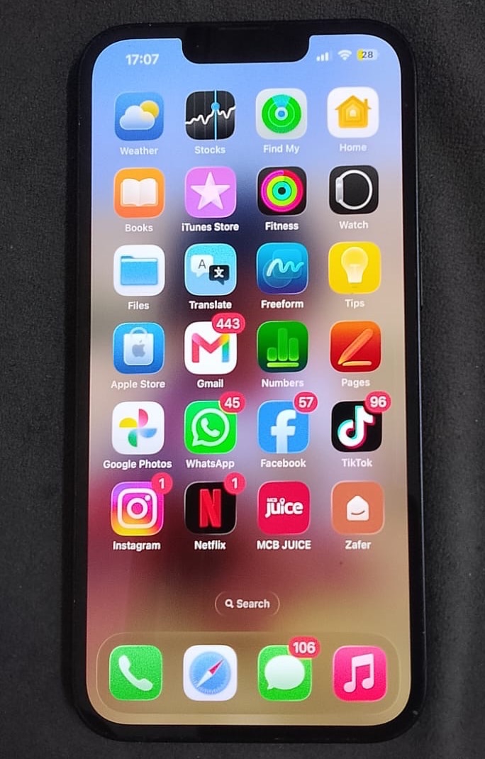 Apple iPhone 13 128GB Midnight thumbnail 2