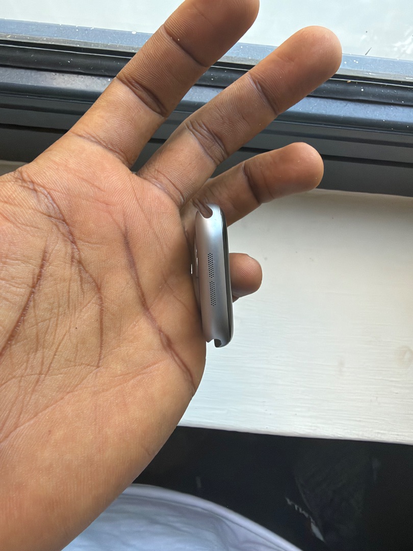 Apple Watch Series 11 46mm Silver thumbnail 2