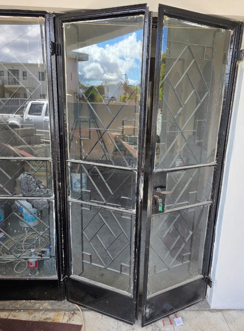 Union Glass Door and Metal Windows thumbnail 2