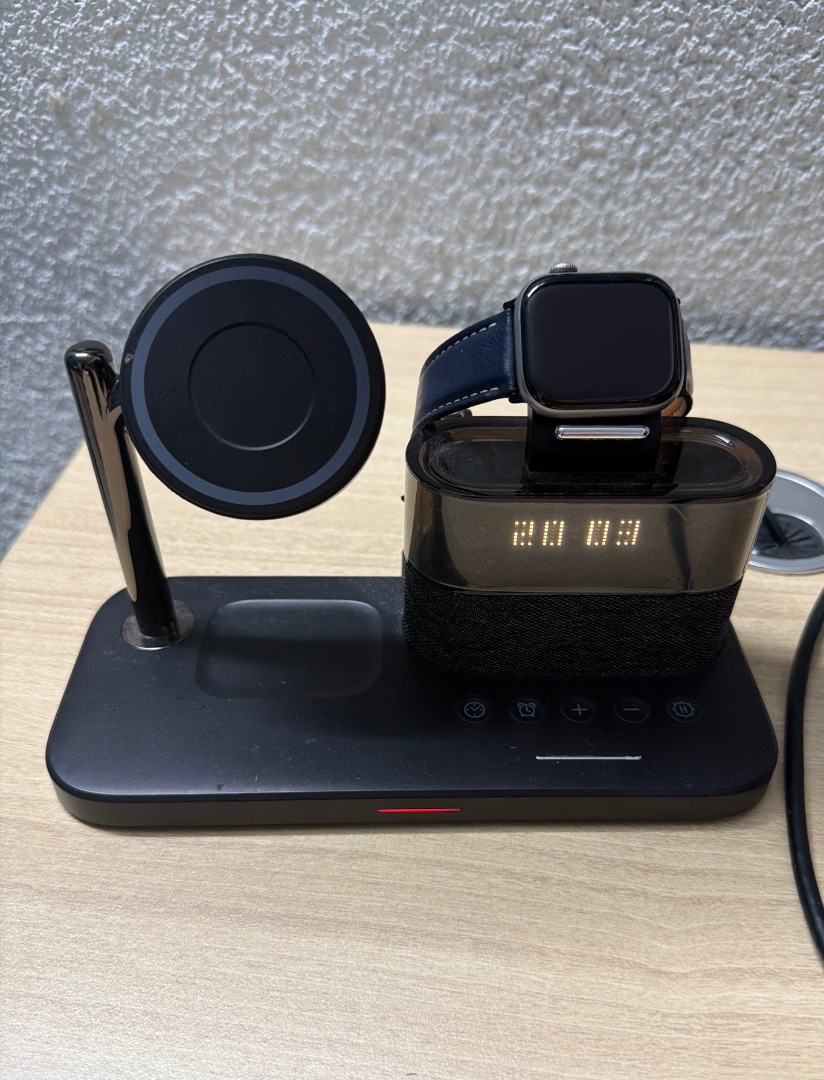 5-in-1 Wireless Charging Station with Clock Black