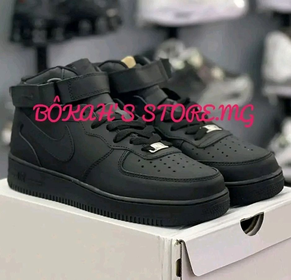 Nike Air Force One Sneakers thumbnail 3