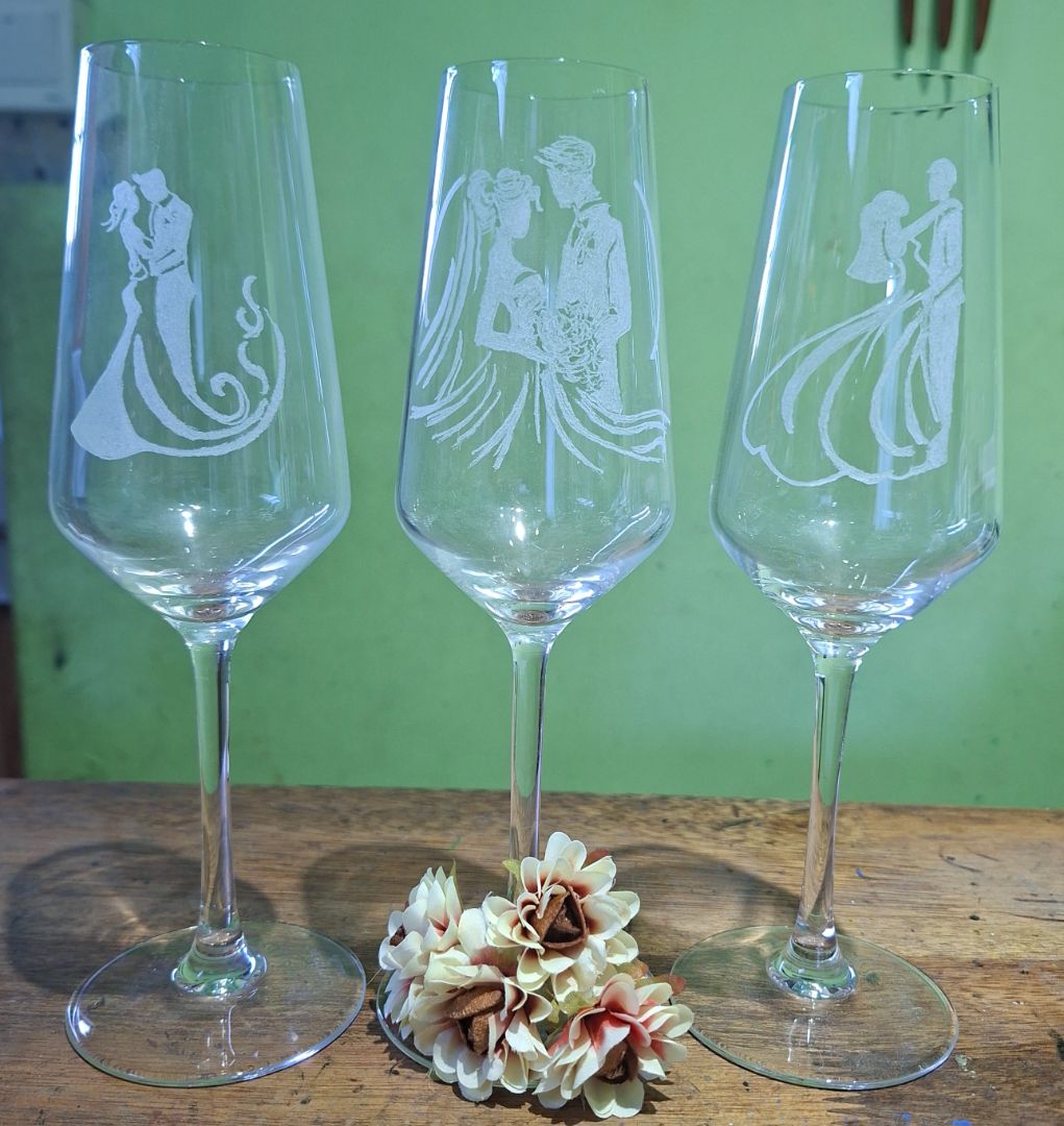 Custom Engraved Glass Drinkware Set thumbnail 5