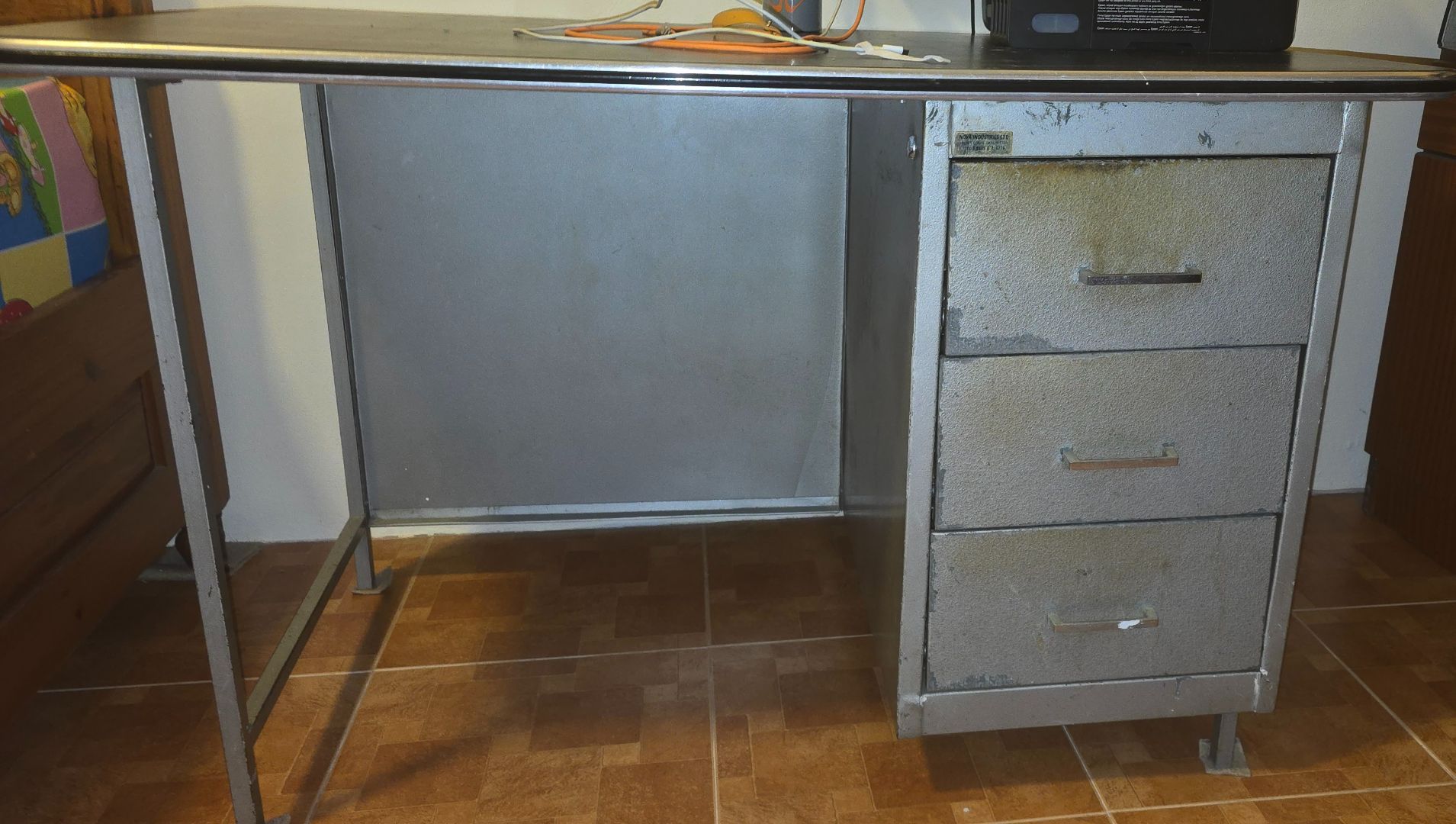 Metal Office Desk with 3 Drawers 1.2m thumbnail 2