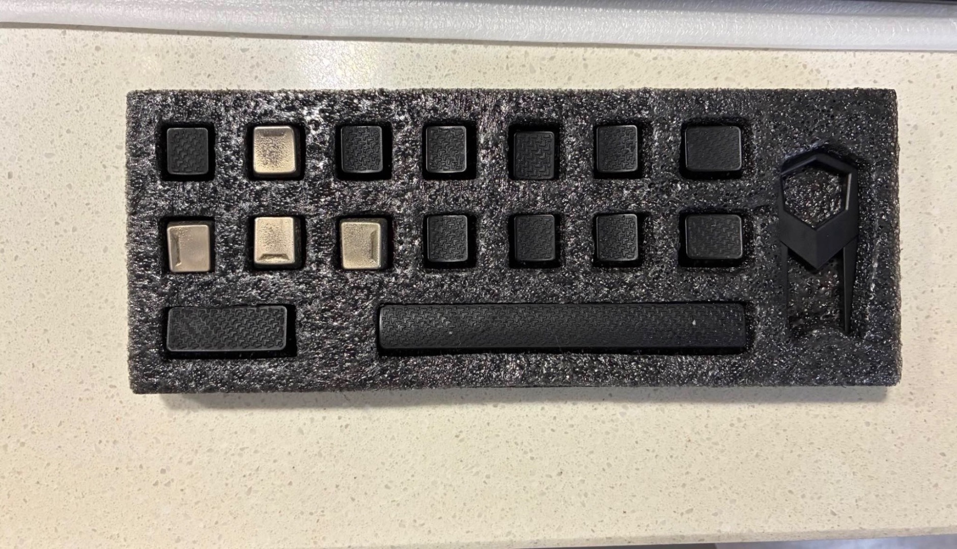 MSI Vigor GK70 Gaming Keyboard thumbnail 5