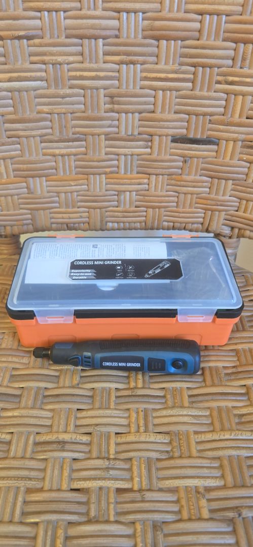 Cordless Mini Grinder Rental thumbnail 2