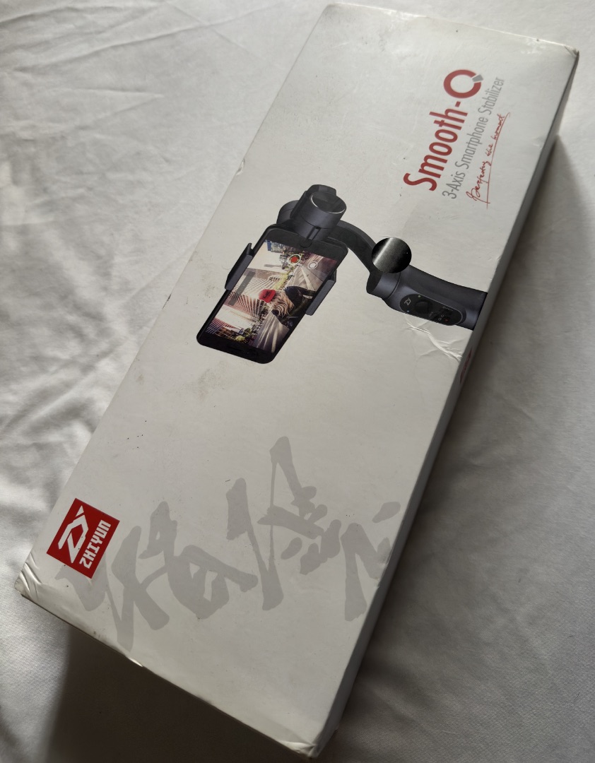 Zhiyun Smooth-Q 3-Axis Smartphone Stabilizer thumbnail 2