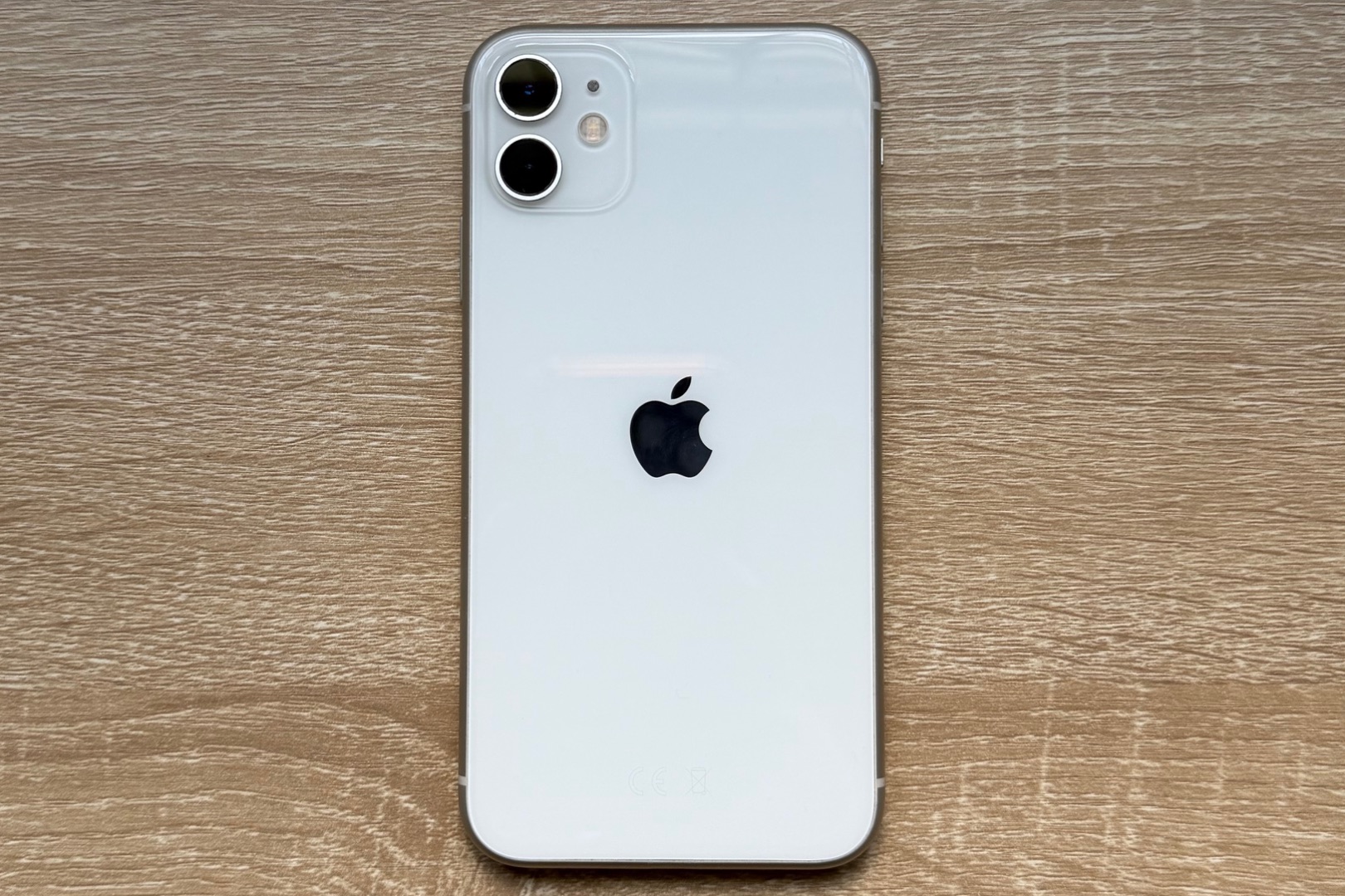 iPhone 11 64GB White – Excellent Condition thumbnail 3