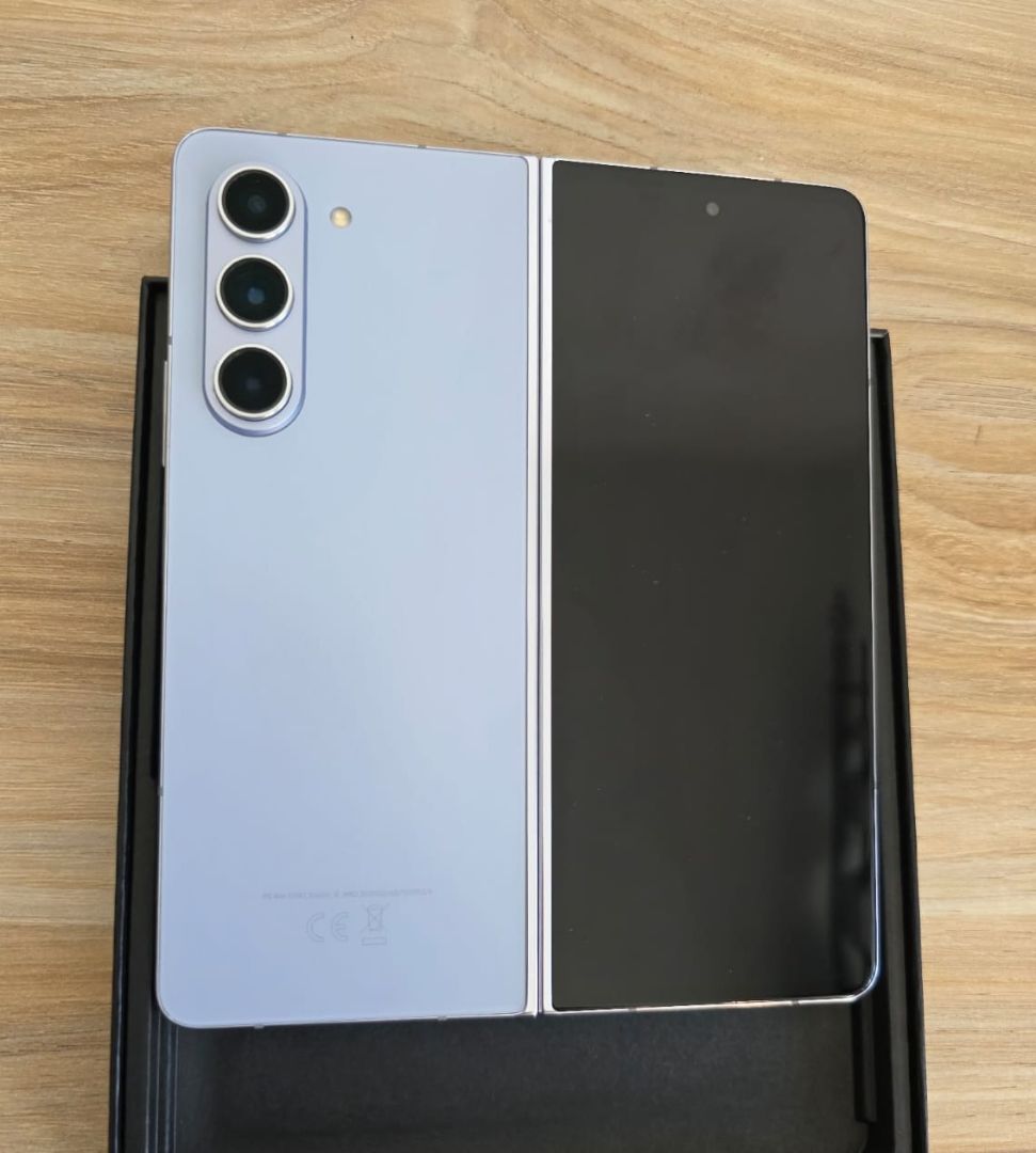 Samsung Galaxy Z Fold5 Blue thumbnail 3
