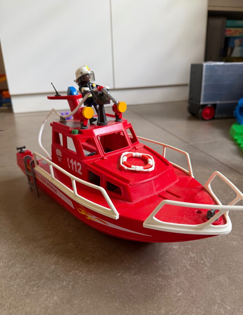 Playmobil City Action Fire Rescue Set 9503 thumbnail 2